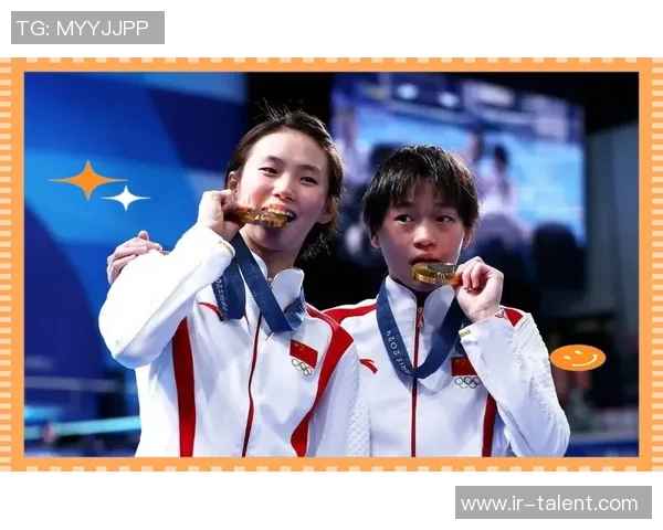 跳水运动的力量与美感探索运动员背后的坚持与荣耀之路